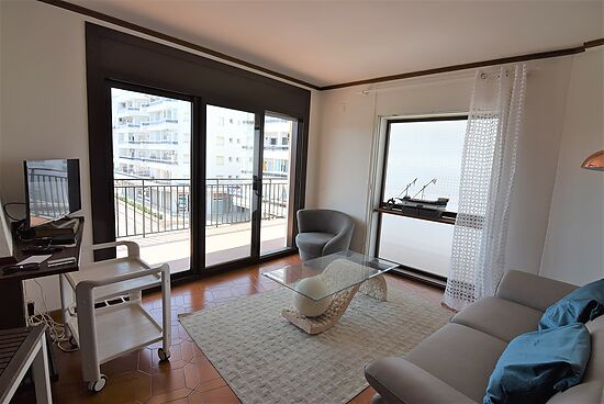 Empuriabrava, apartamento en alquiler con 3 dormitorios y vistas marina