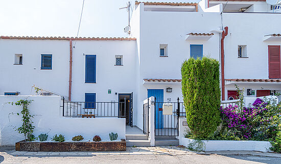 Maison à louer sur canal avec 3 chambres et amarre privée a Empuriabrava