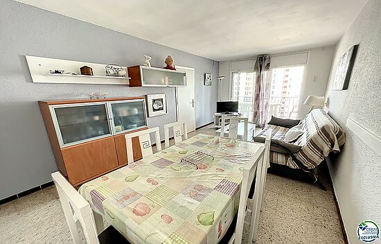 3-BEDROOM APARTMENT IN 2ND SEA LINE