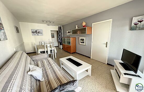 3-BEDROOM APARTMENT IN 2ND SEA LINE