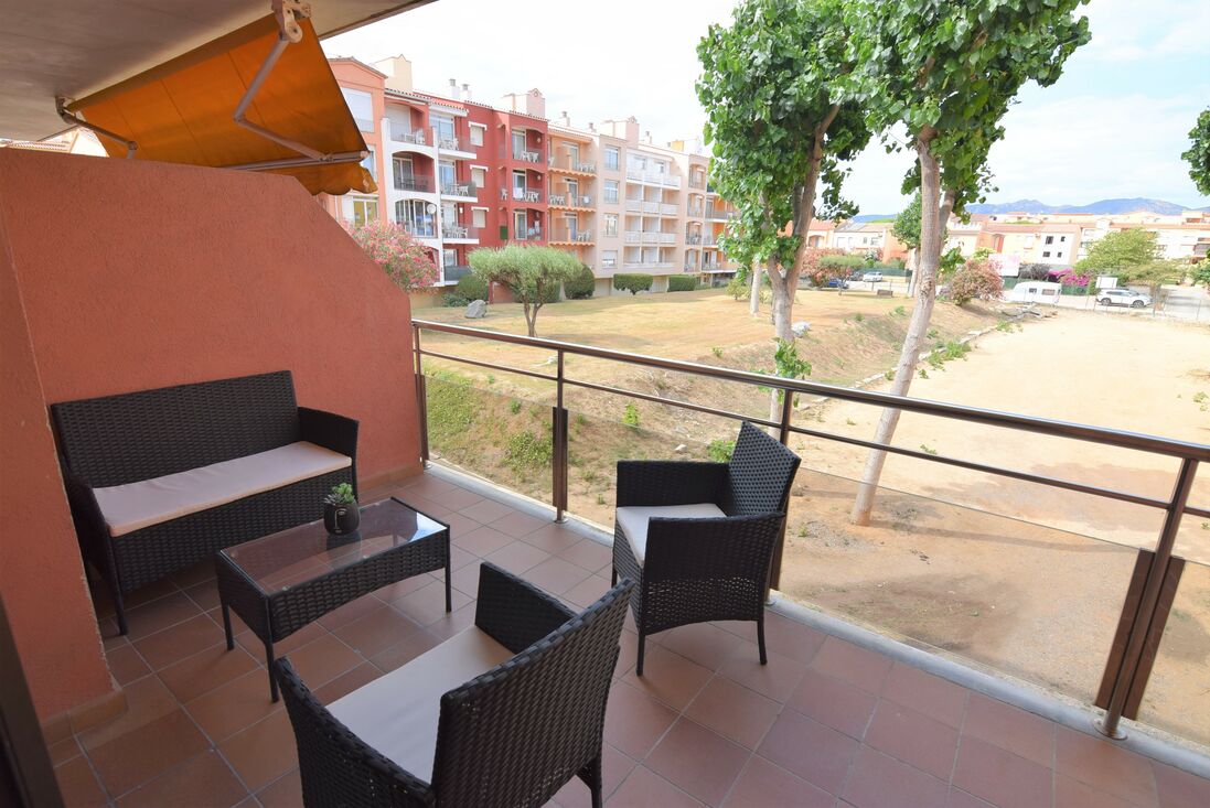 Wonderful flat, close to the beach, 2 bedrooms + parking