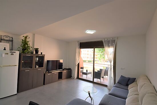 Wonderful flat, close to the beach, 2 bedrooms + parking