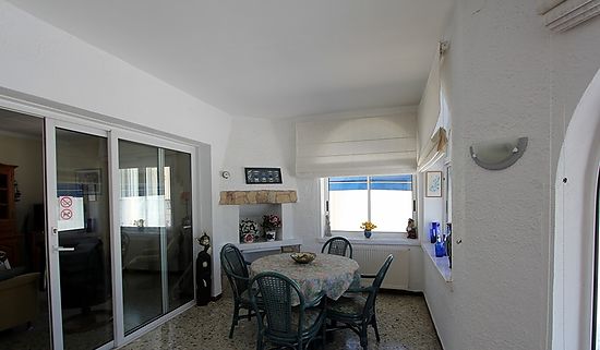 Empuriabrava, for rent, house with pool and private mooring
