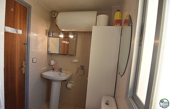 Piso - Apartamento en venta en Roses, con 40 m2, 1 habitaciones, 1 baño con ducha, Ascensor, Amuebla