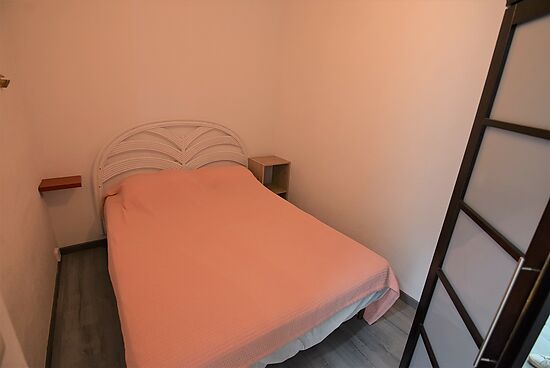 Empuriabrava, en location, appartement 1 chambre, vue canal proche centre et plage