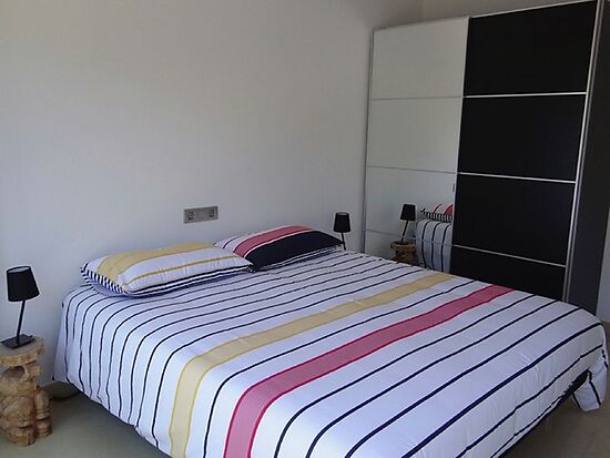 Roses, en location, maison avec piscine privée, vue mer et proche plage