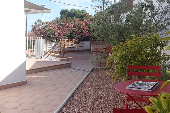 Roses, en location, maison avec piscine privée, vue mer et proche plage