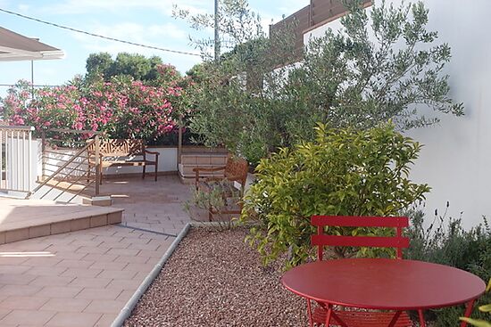Roses, en location, maison avec piscine privée, vue mer et proche plage