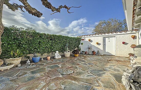 Magnificent detached house with 2 bedrooms and 2 bathrooms, in Mas Bosca - Roses