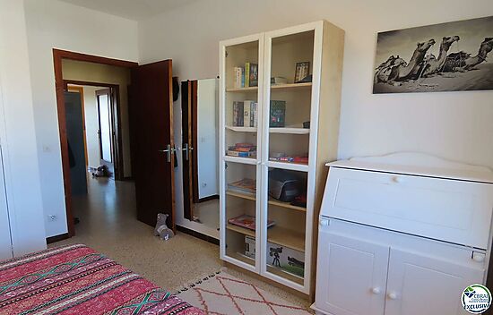 Nice big apartment close to the beach for sale and overlooking the channel