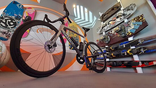 Bicycle rental and sales shop in a privileged location in Empuriabrava.