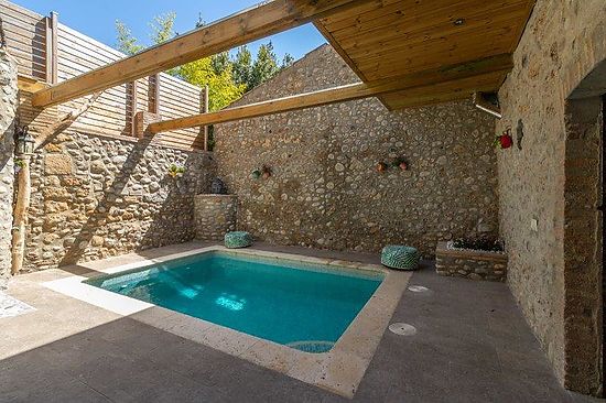  Alt Emporda Sant  Miquel de Fluvia, rustic house for rent, for 11 persons, private pool, sauna, par