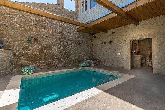  Alt Emporda Sant  Miquel de Fluvia, rustic house for rent, for 11 persons, private pool, sauna, par