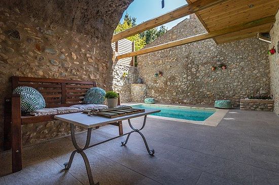 Alt Emporda, Sant Miquel de Fluvia, mas en location pour 11 personnes, piscine privée, parking, saun