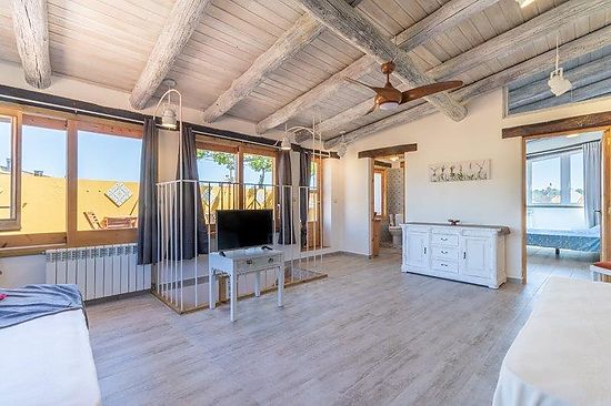  Alt Emporda, Sant Miquel de Fluvia , masia en alquiler para 11 personas con piscina privada, sauna,